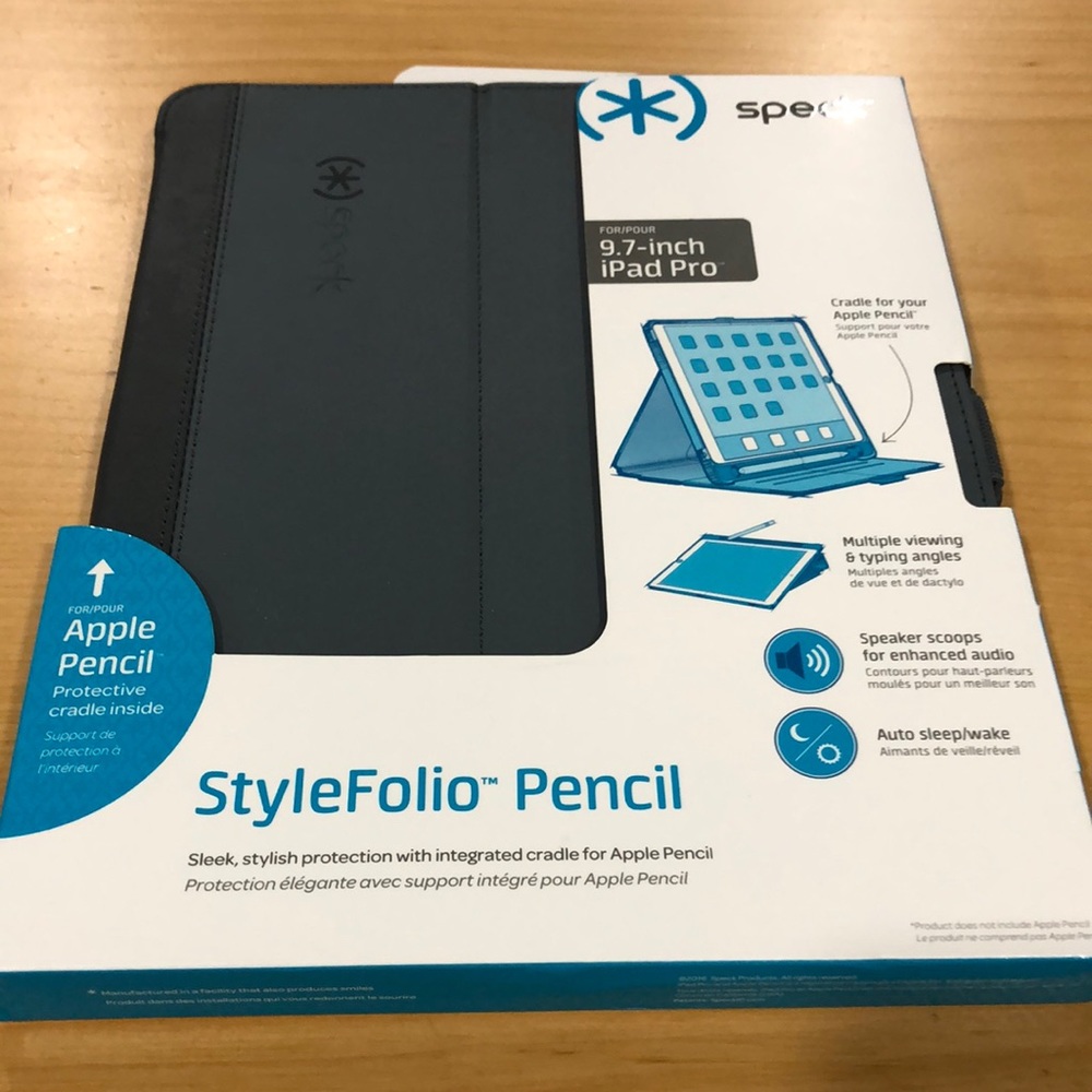 Speck case for IPad Pro 9.7 inch.